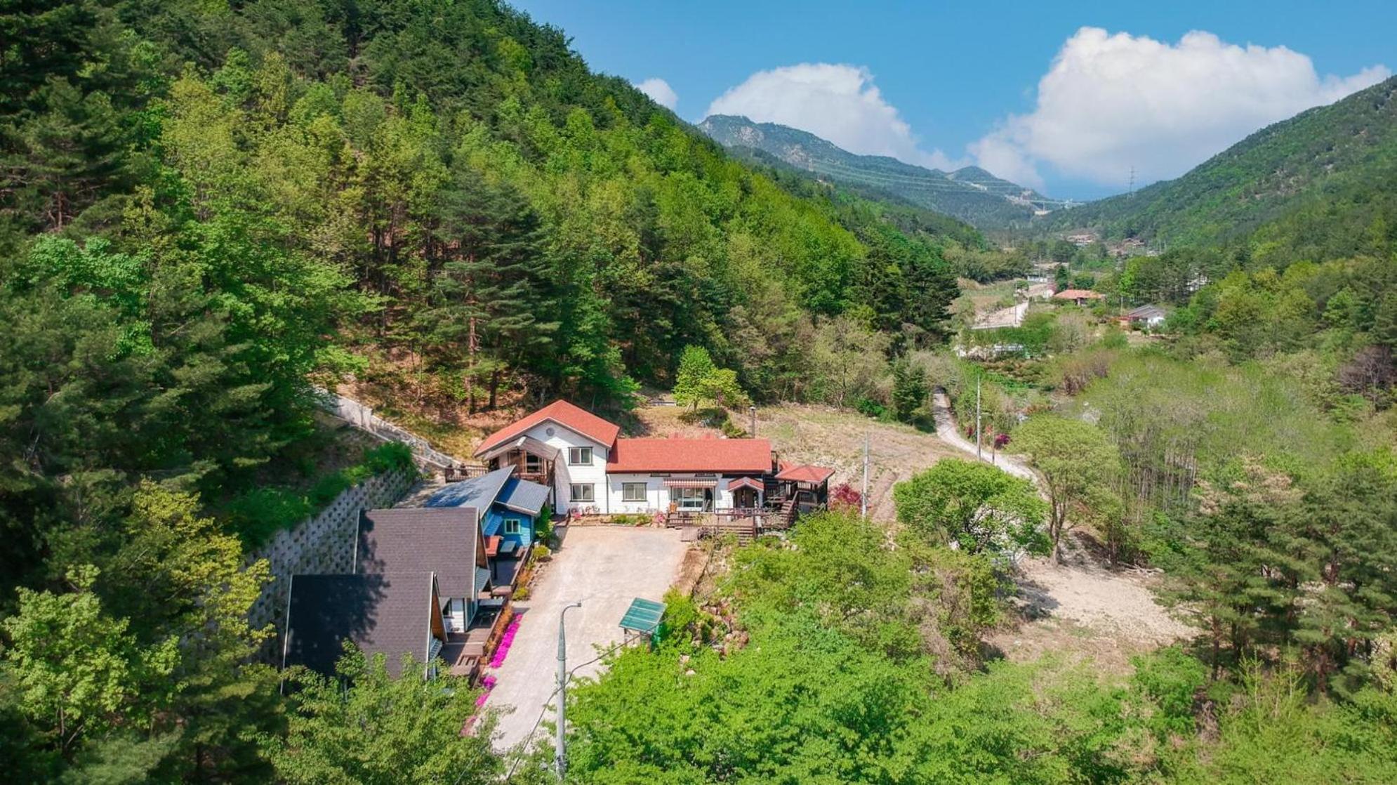 Samcheok Deulre Pension Esterno foto